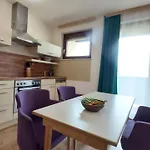 Apartament Vital *